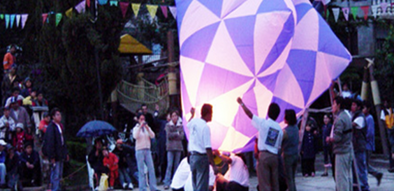 Globos voladores de papel